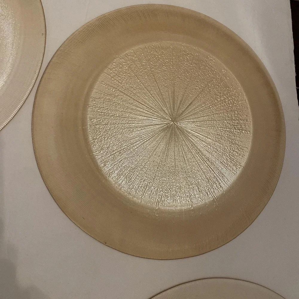 Amber‎ Iridescent Carnival Glass Plates Impressed Pinwheel Starburst Set Of 4